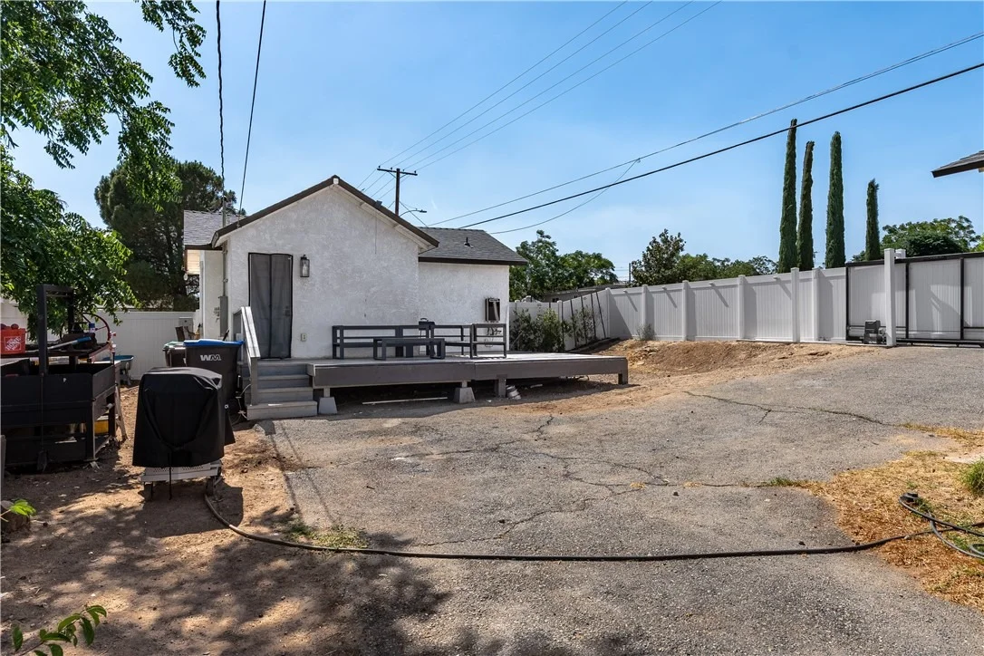 Photo of 582 N Almond