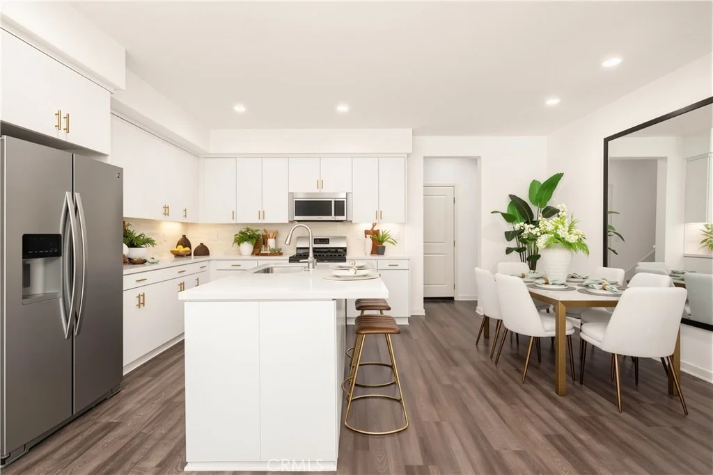 Photo of 56 Bay Laurel
