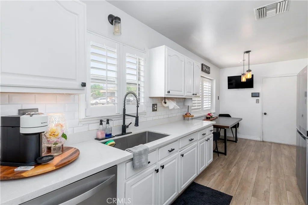 Photo of 33825 Washington