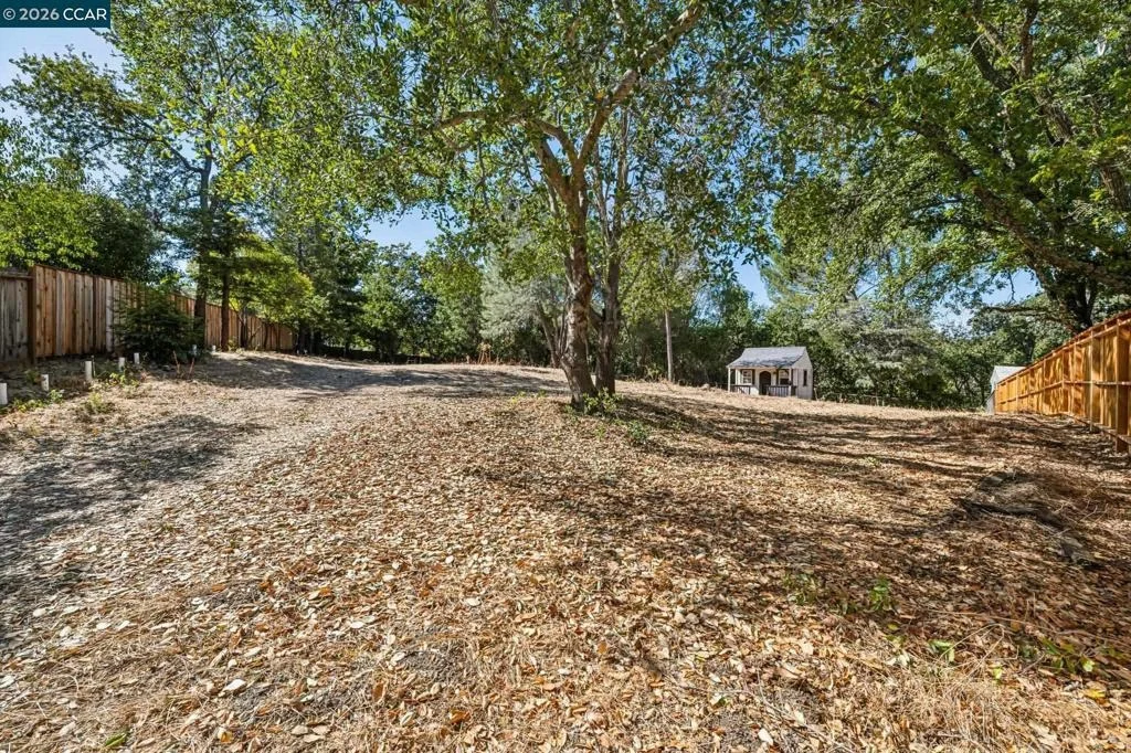 Photo of 2050 Buttner Rd