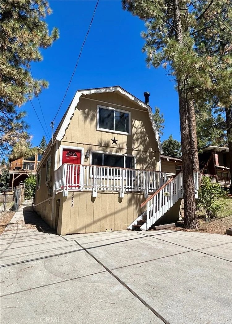 Photo of 42806 Cougar