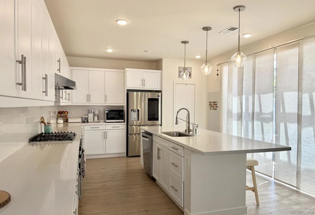 Photo of 8866 Weston