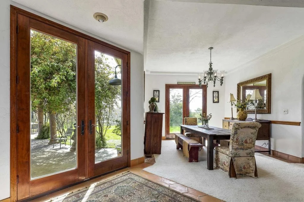 Photo of 24943 N McIntire