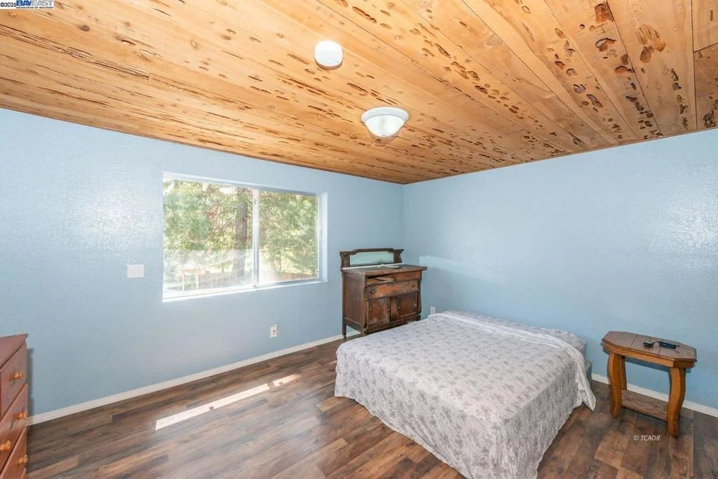 Photo of 230 Mary Ave