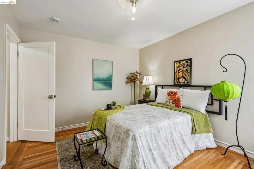 Photo of 3115 Clinton Ave
