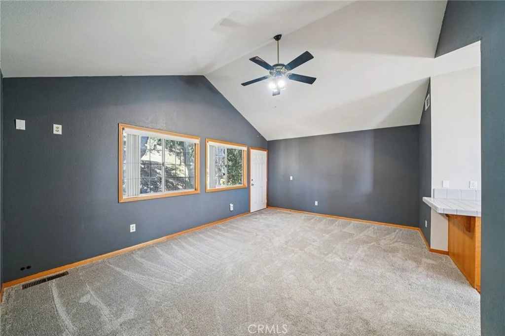 Photo of 25274 North Road