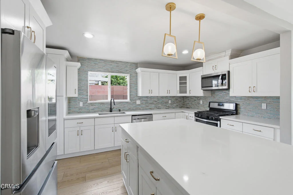 Photo of 1948 Stevely Avenue