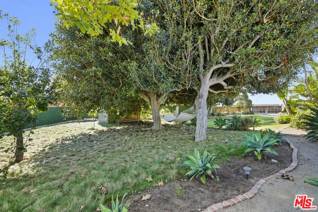 Photo of 6052 Merritt Drive