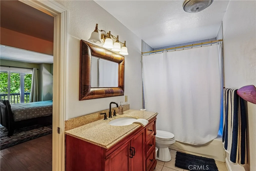 Photo of 28833 Manitoba Drive