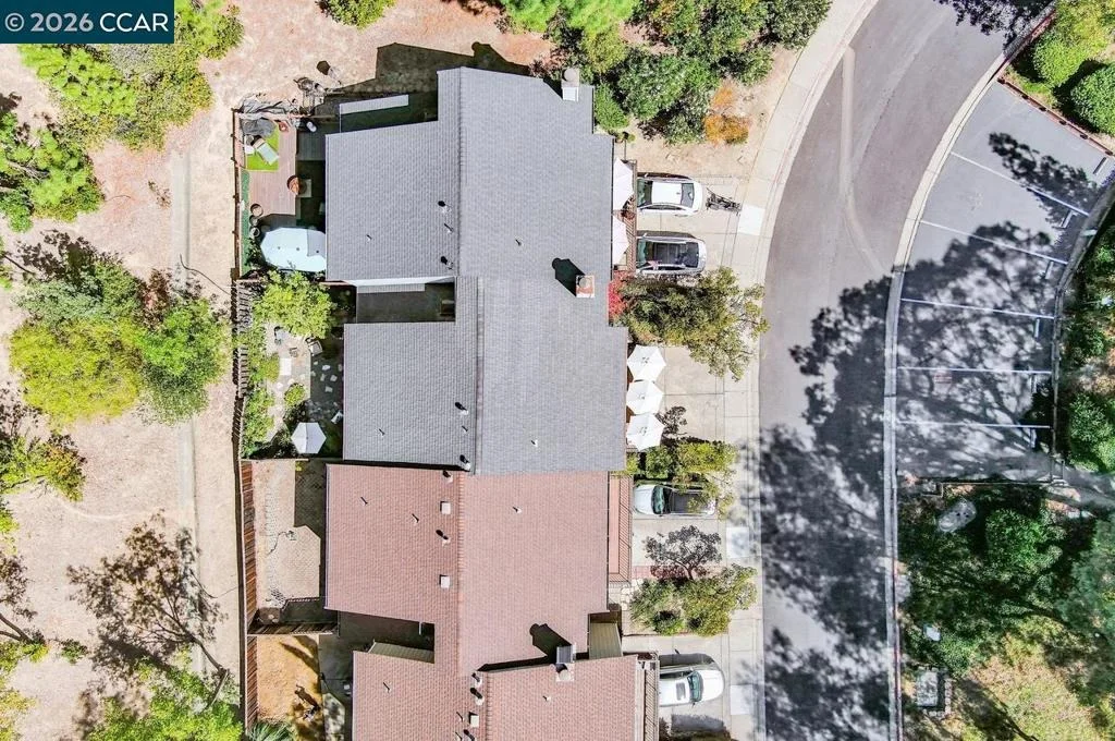 Photo of Unit 3 at 2454 Heatherleaf Ln