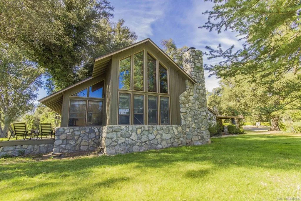 Photo of 28831 Spruce
