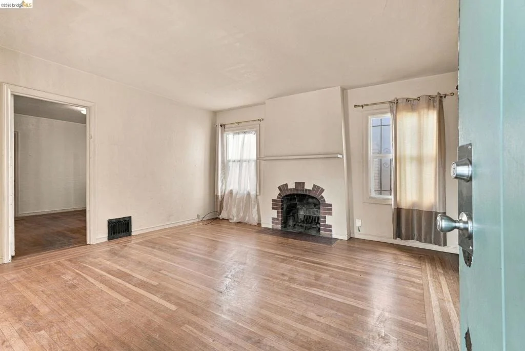 Photo of 2901 Sheffield Ave