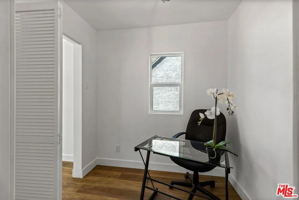 Photo of 231 W Cedar Avenue