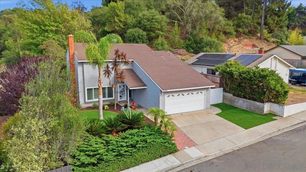 Photo of 6783 Robbins Way