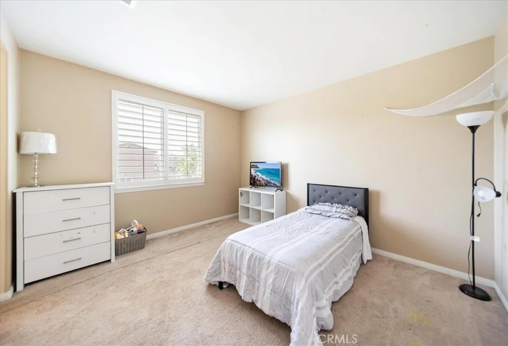 Photo of 34413 Waltham