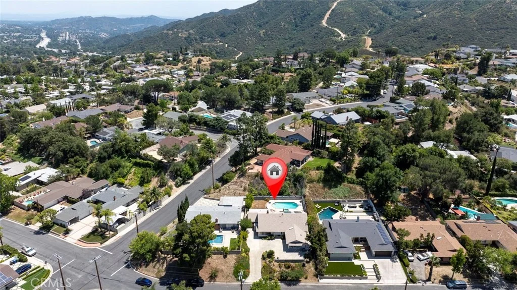 Photo of 6916 Estepa