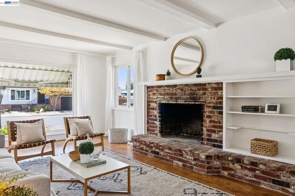 Photo of 3315 Central Ave