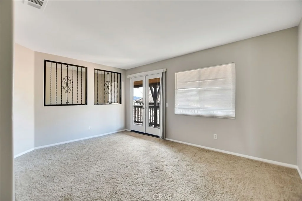 Photo of 307 Monument Parkway