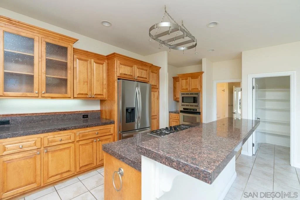 Photo of 613 Carnation Ln