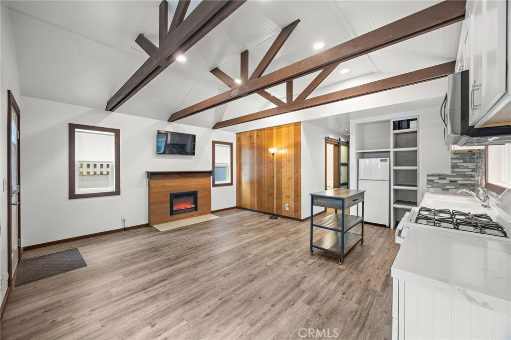 Photo of 23376 Crestline Road
