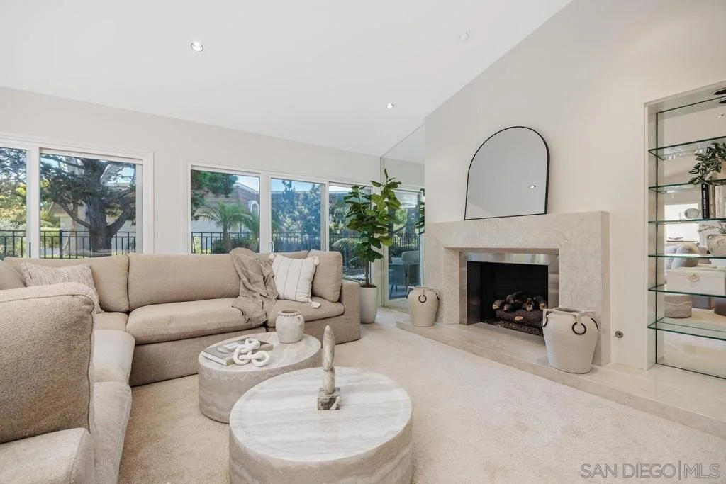 Photo of 8233 Caminito Maritimo