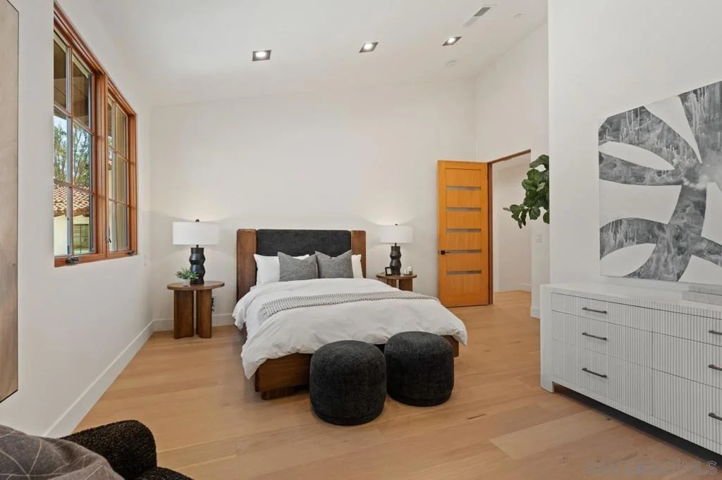 Photo of 5758 Las Palomas