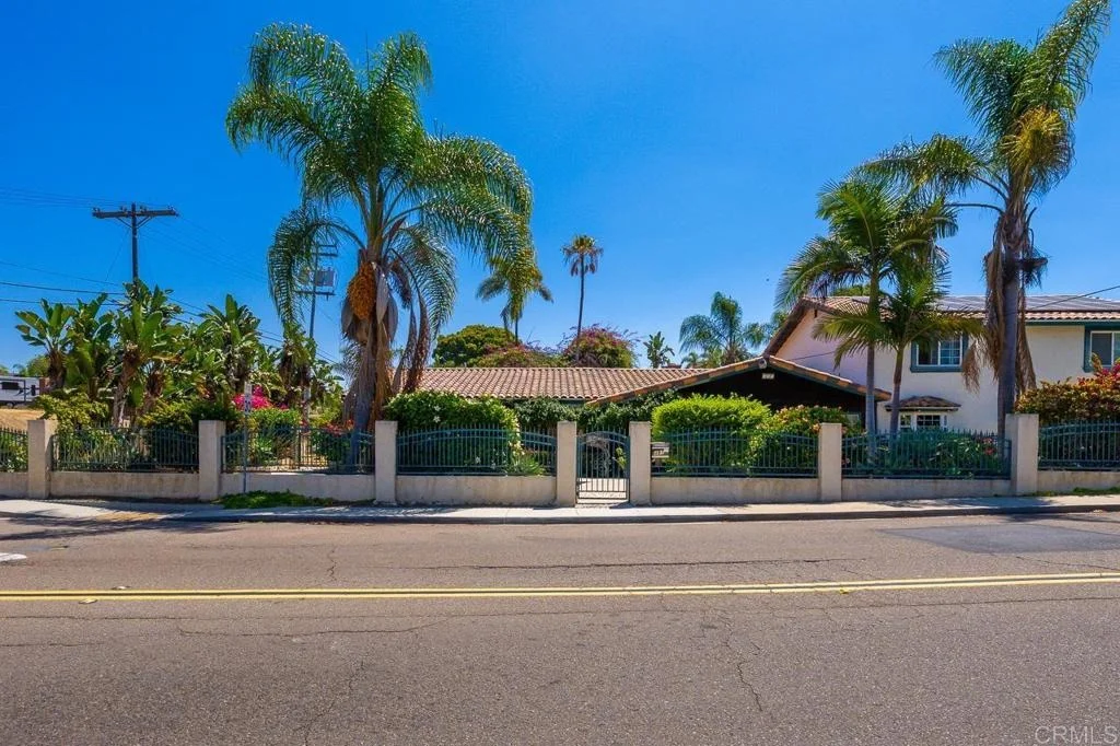 Photo of 487 Hilltop Dr