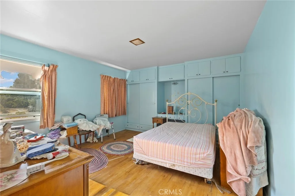 Photo of 1121 Highland Oaks Drive