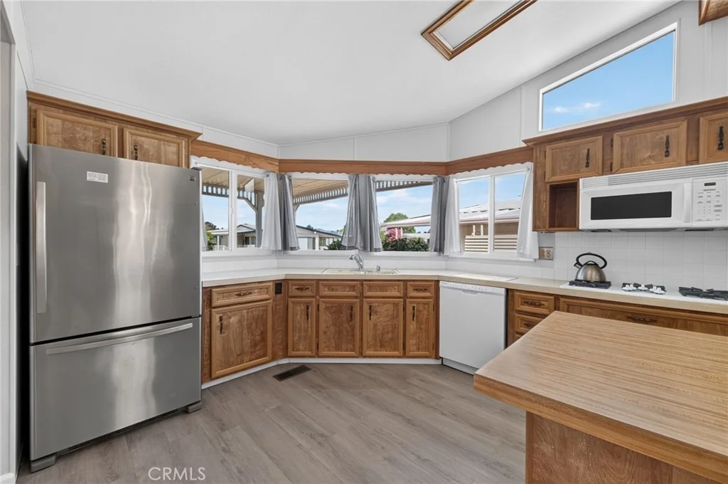 Photo of 564 De Soto Drive