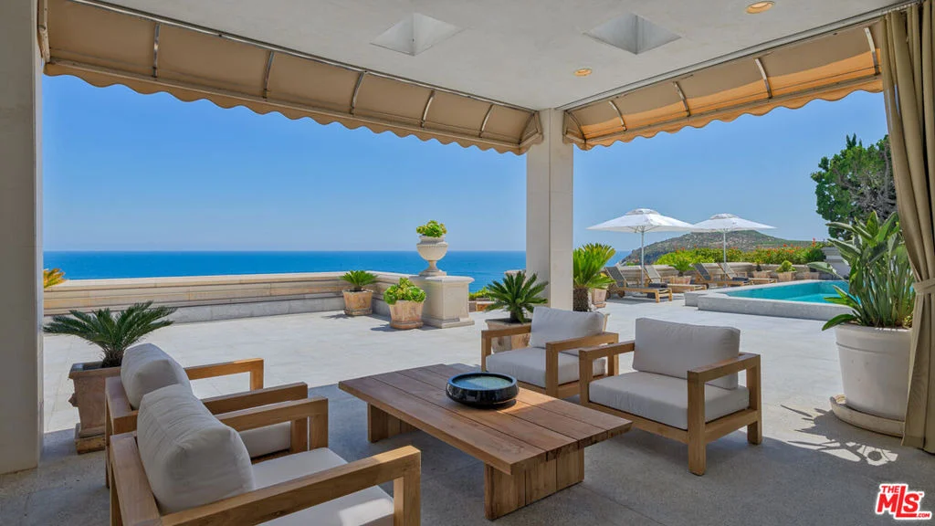 Photo of 29000 Cliffside Drive