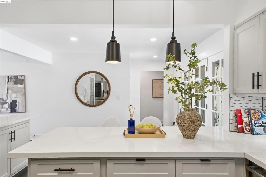 Photo of 5696 Colton Blvd