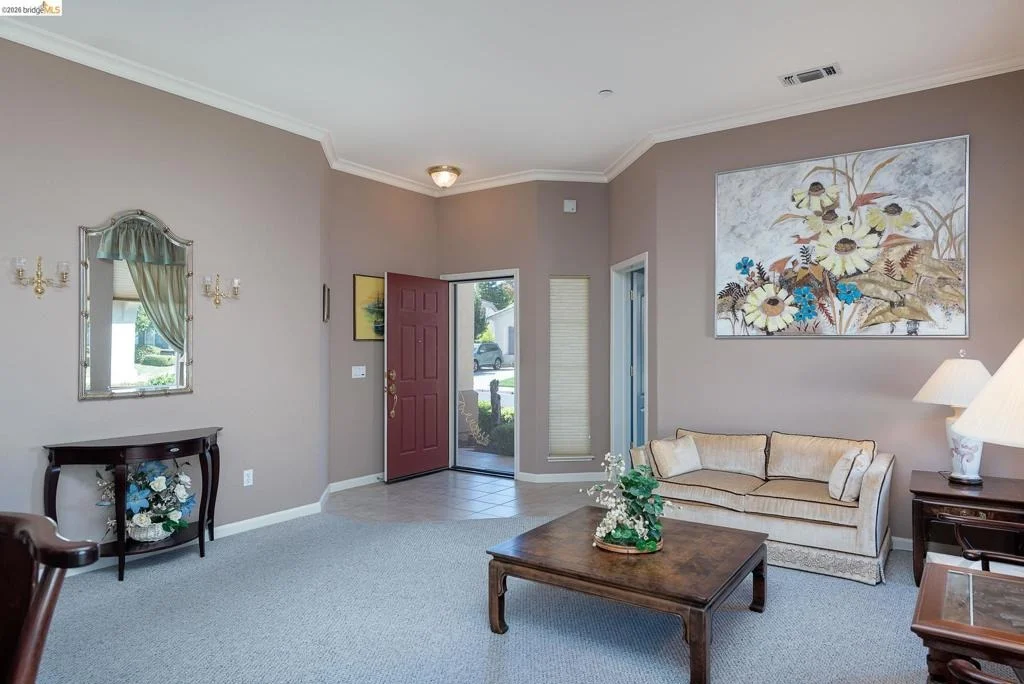 Photo of 478 Coronation Dr