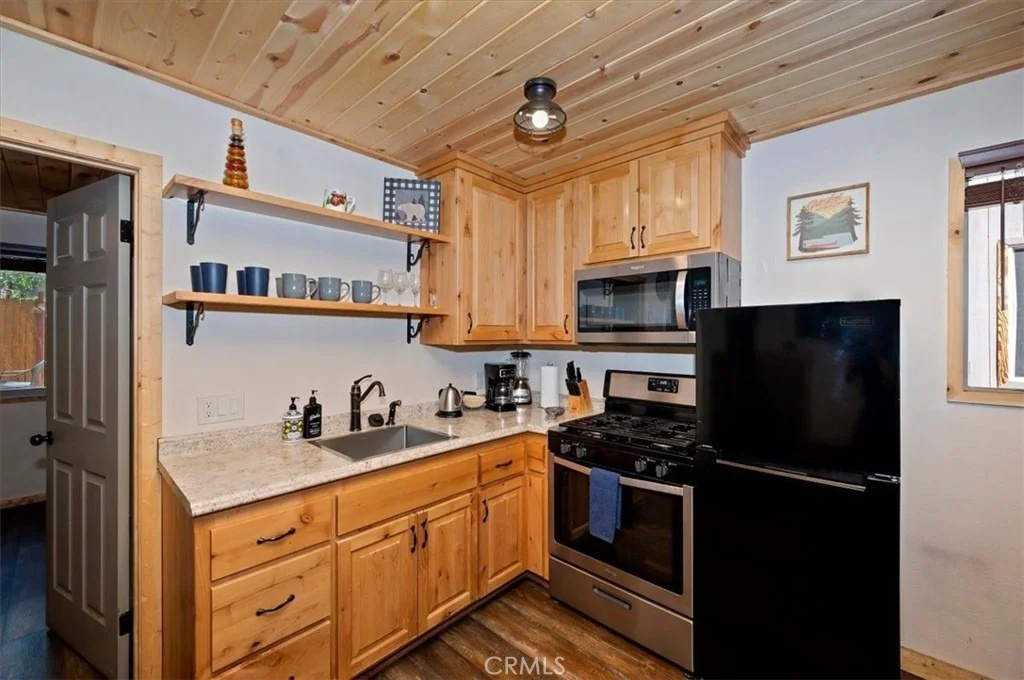 Photo of 728 Holmes Lane