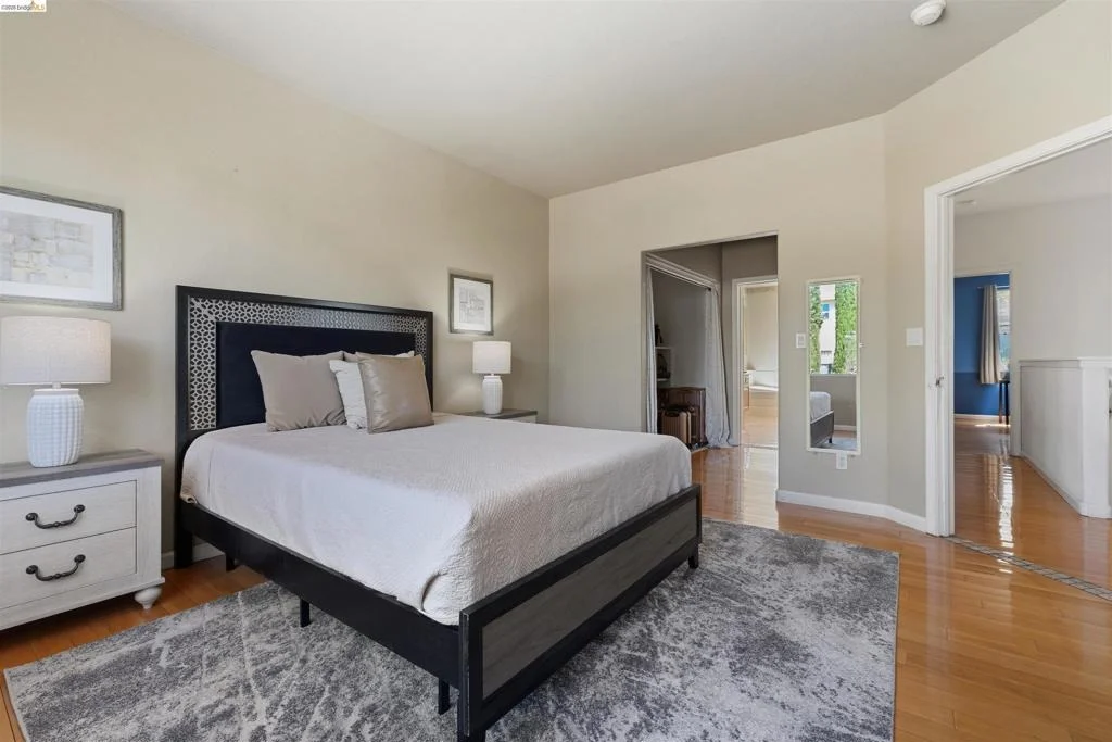 Photo of 1842 Sanger Peak Way