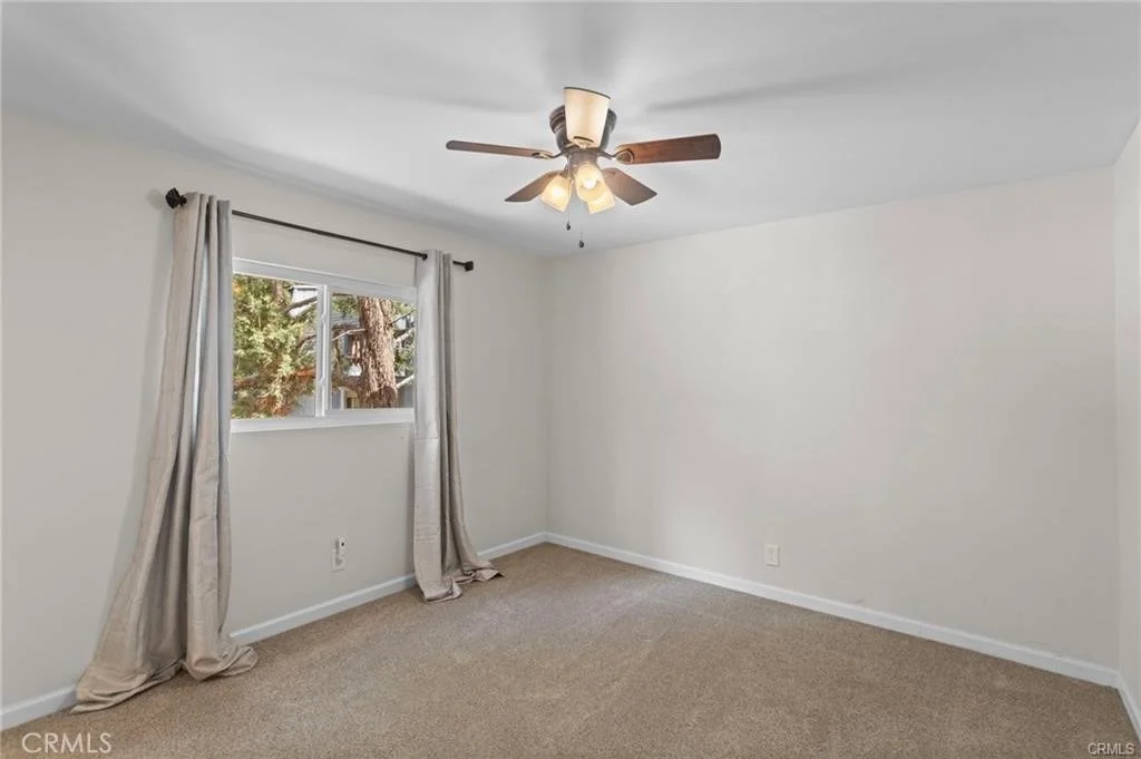 Photo of 2051 6th