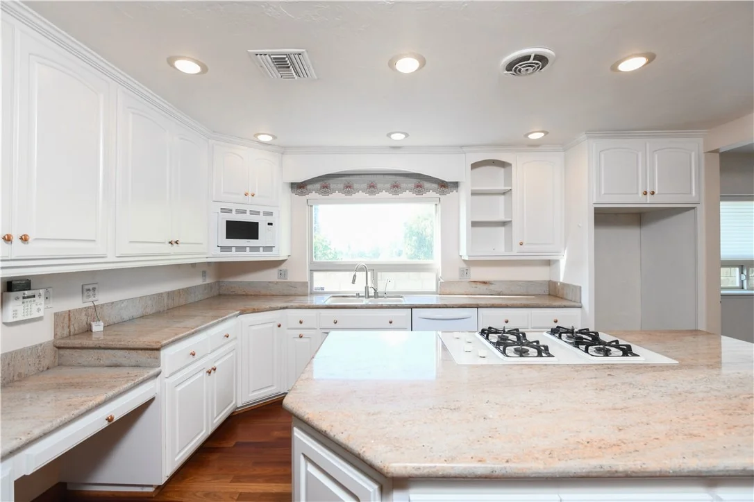 Photo of 5306 Bardwell