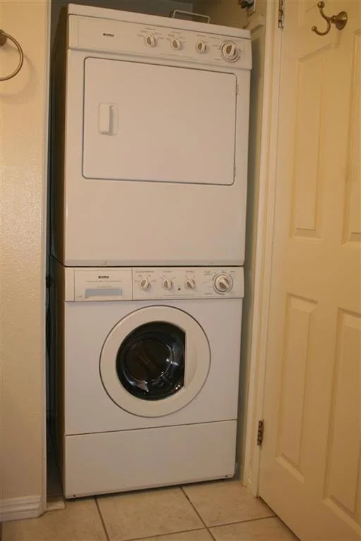 Photo of Unit 3 at 1059 Shadowridge Dr