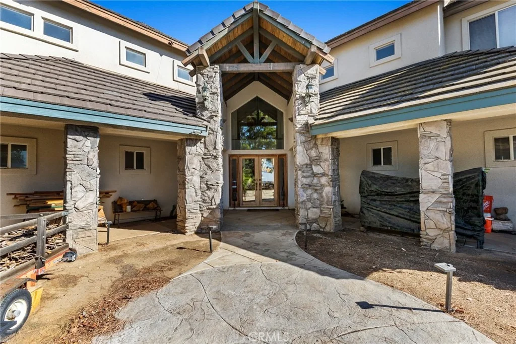 Photo of 19448 Blue Sky Road