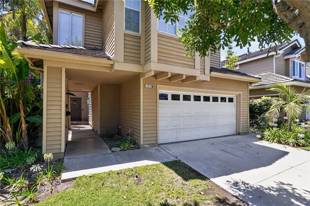 Photo of 4248 Riverglen Street