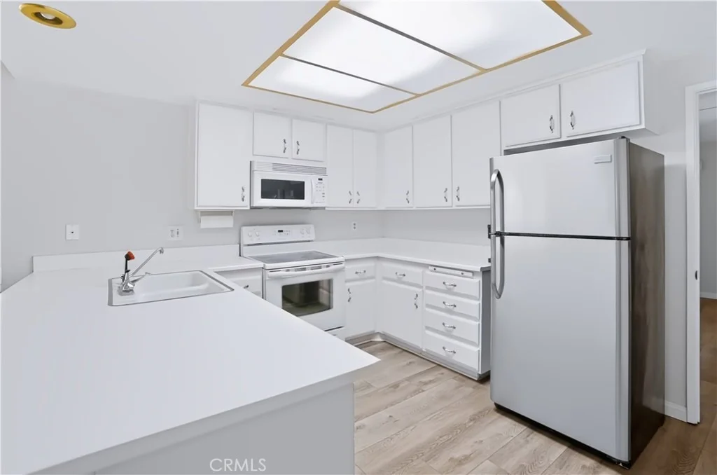 Photo of 27383 Embassy