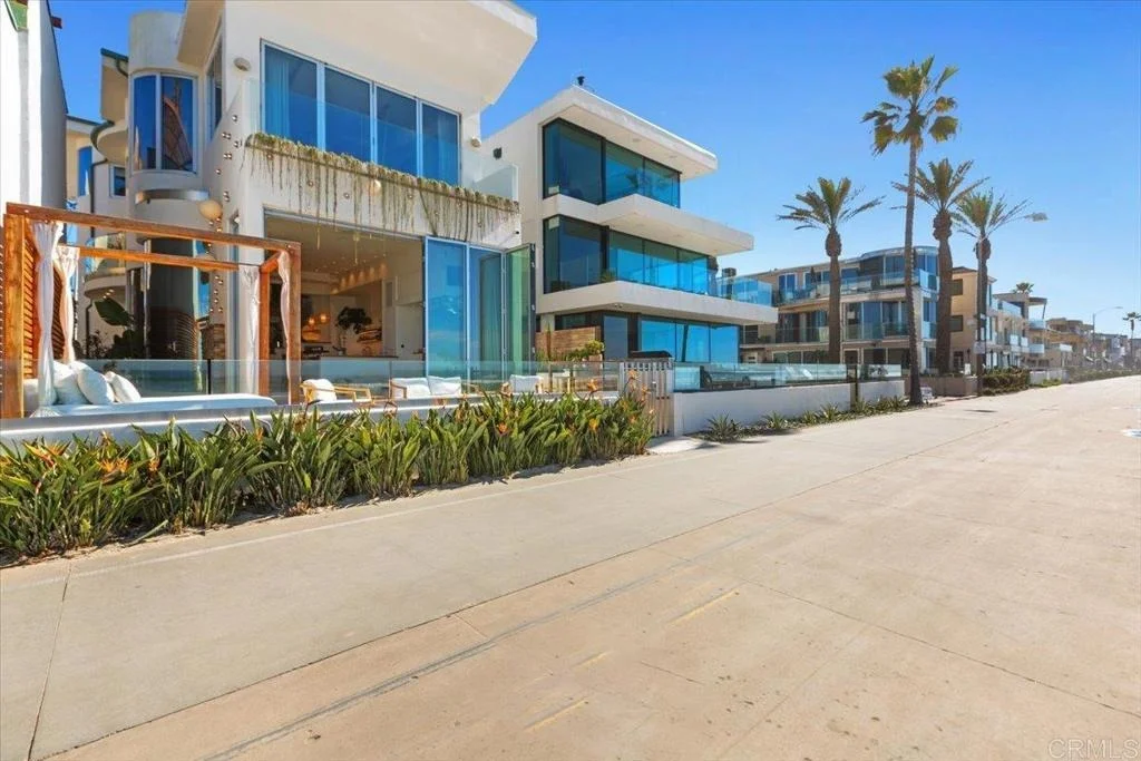 Photo of 3709 Ocean Front Walk