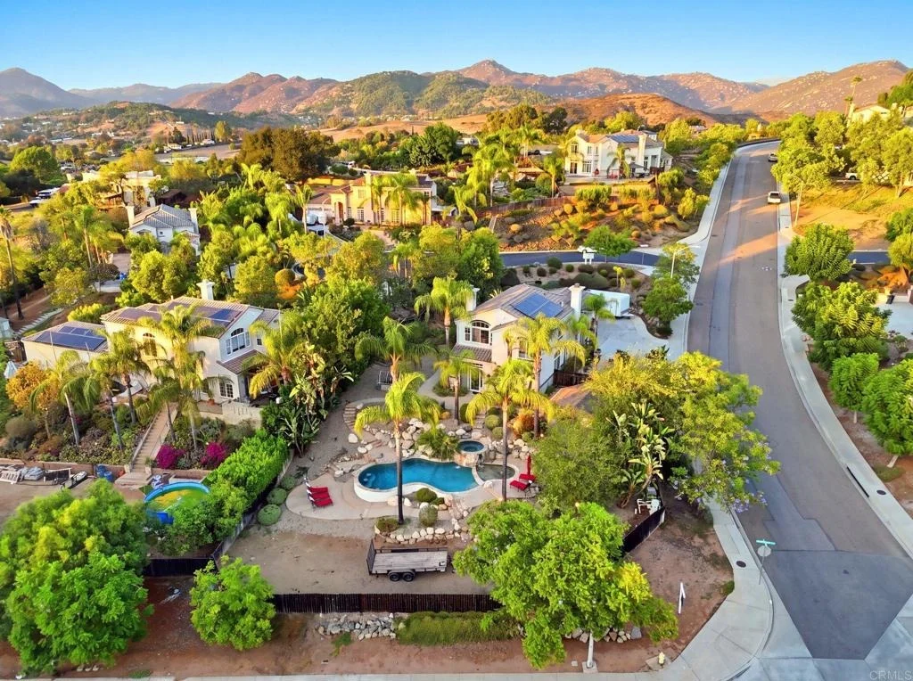 Photo of 2602 Canyon Crest Drive