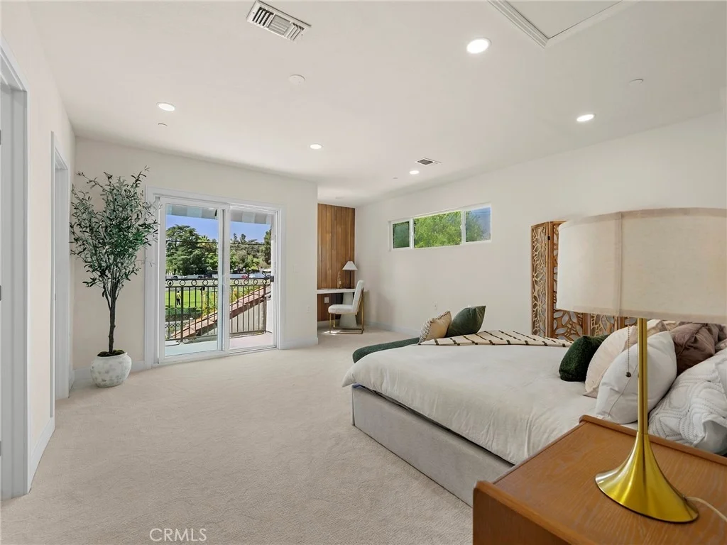Photo of 323 Santa Rosa Road