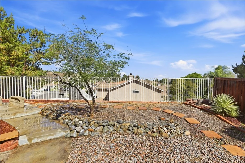 Photo of 8850 Flintridge