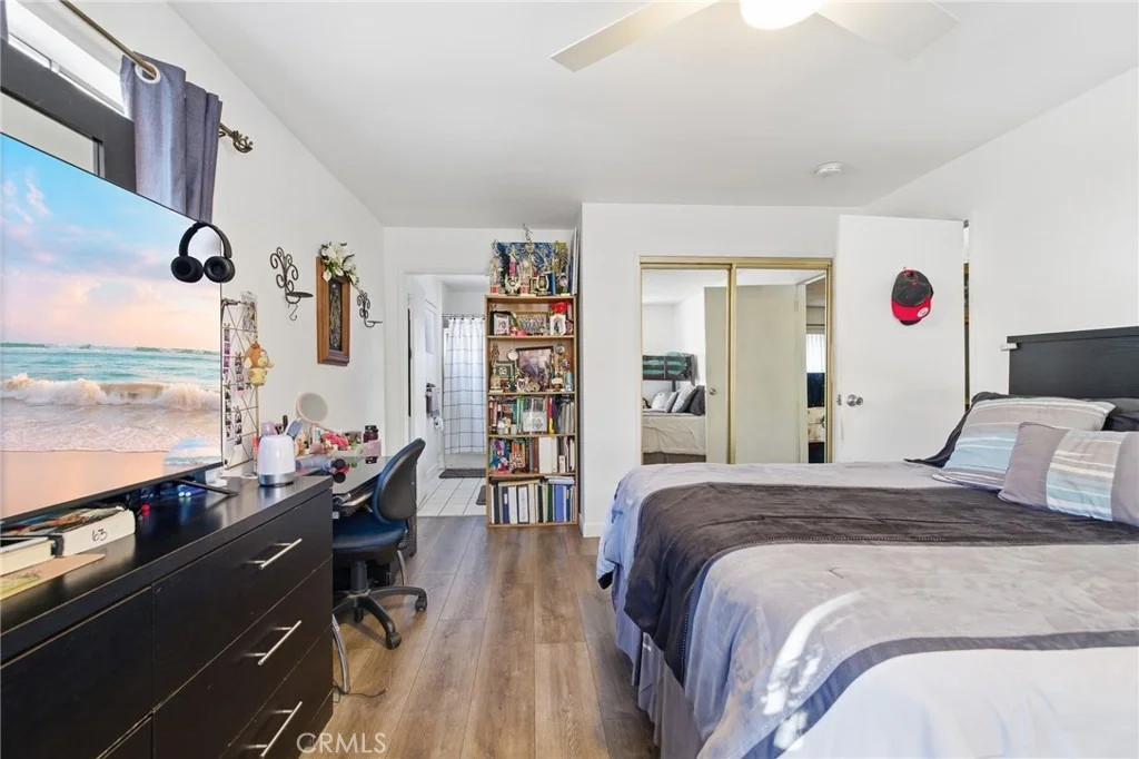 Photo of 2239 W Sunset Boulevard