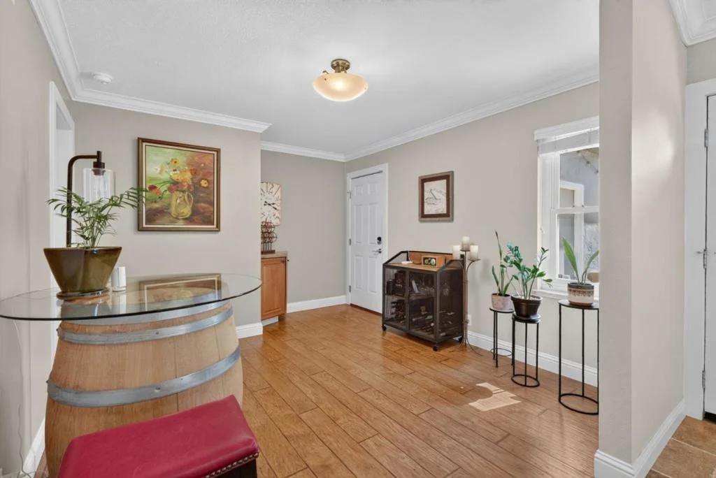 Photo of 294 Nadine Street