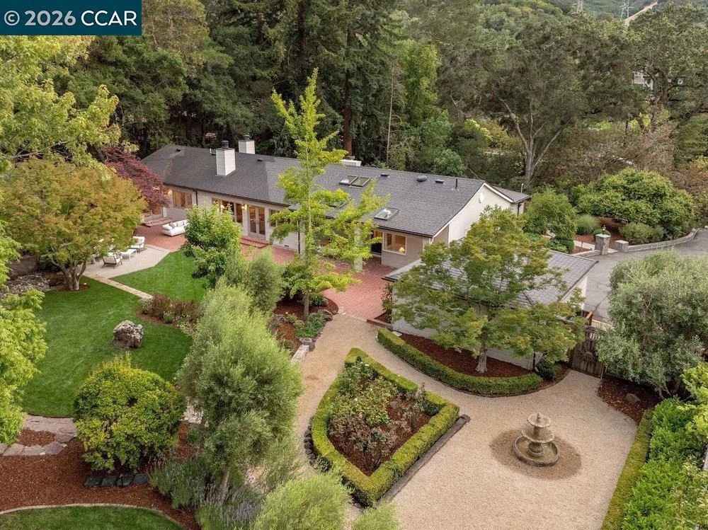 Photo of 187 Moraga Way