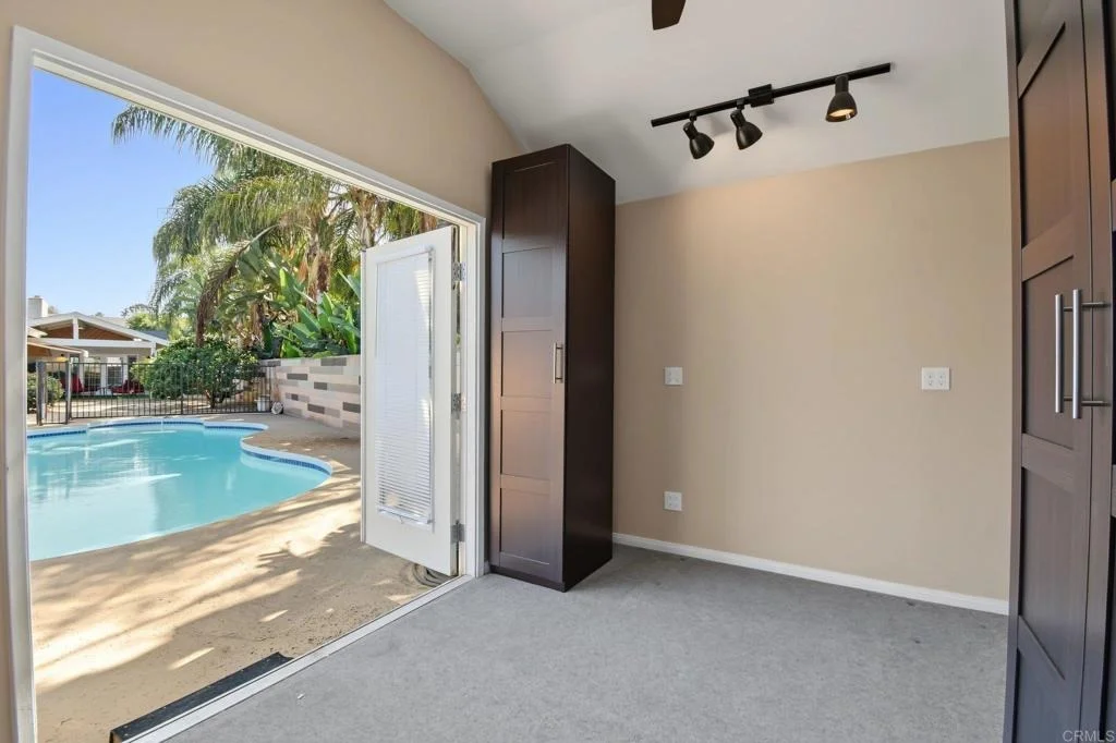 Photo of 318 Rose View Place