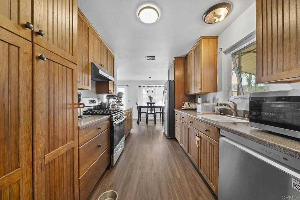 Photo of 826 Ellen Lane