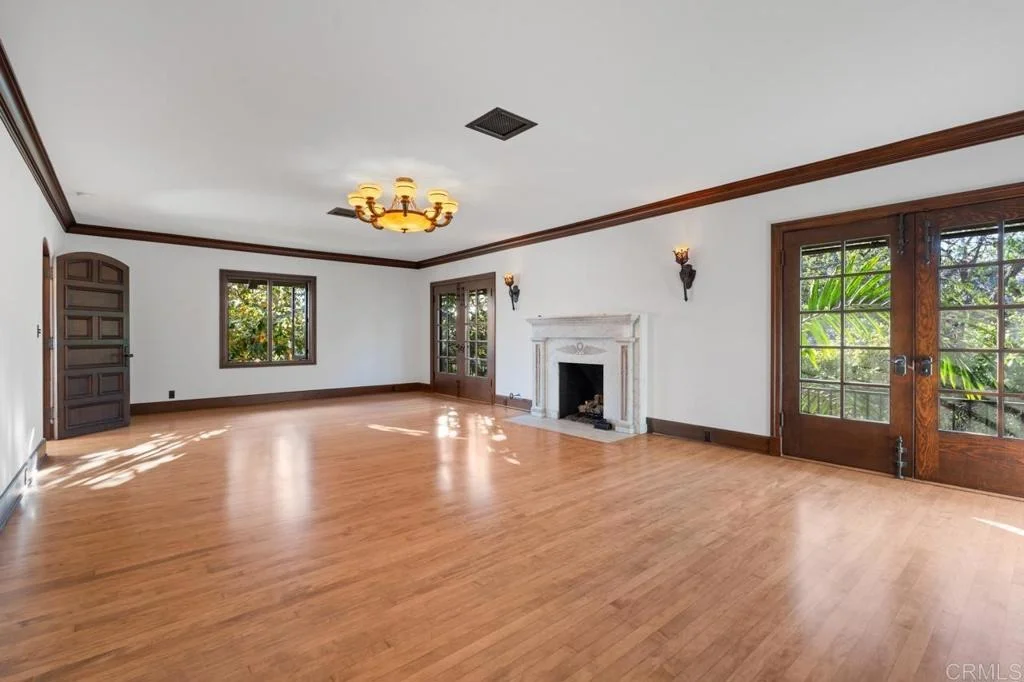 Photo of 1015 Alameda Boulevard